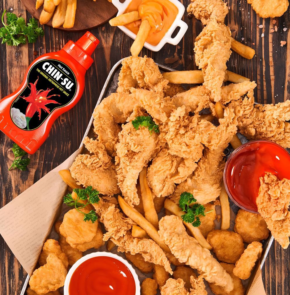 chin-su hot sauce original with chicken