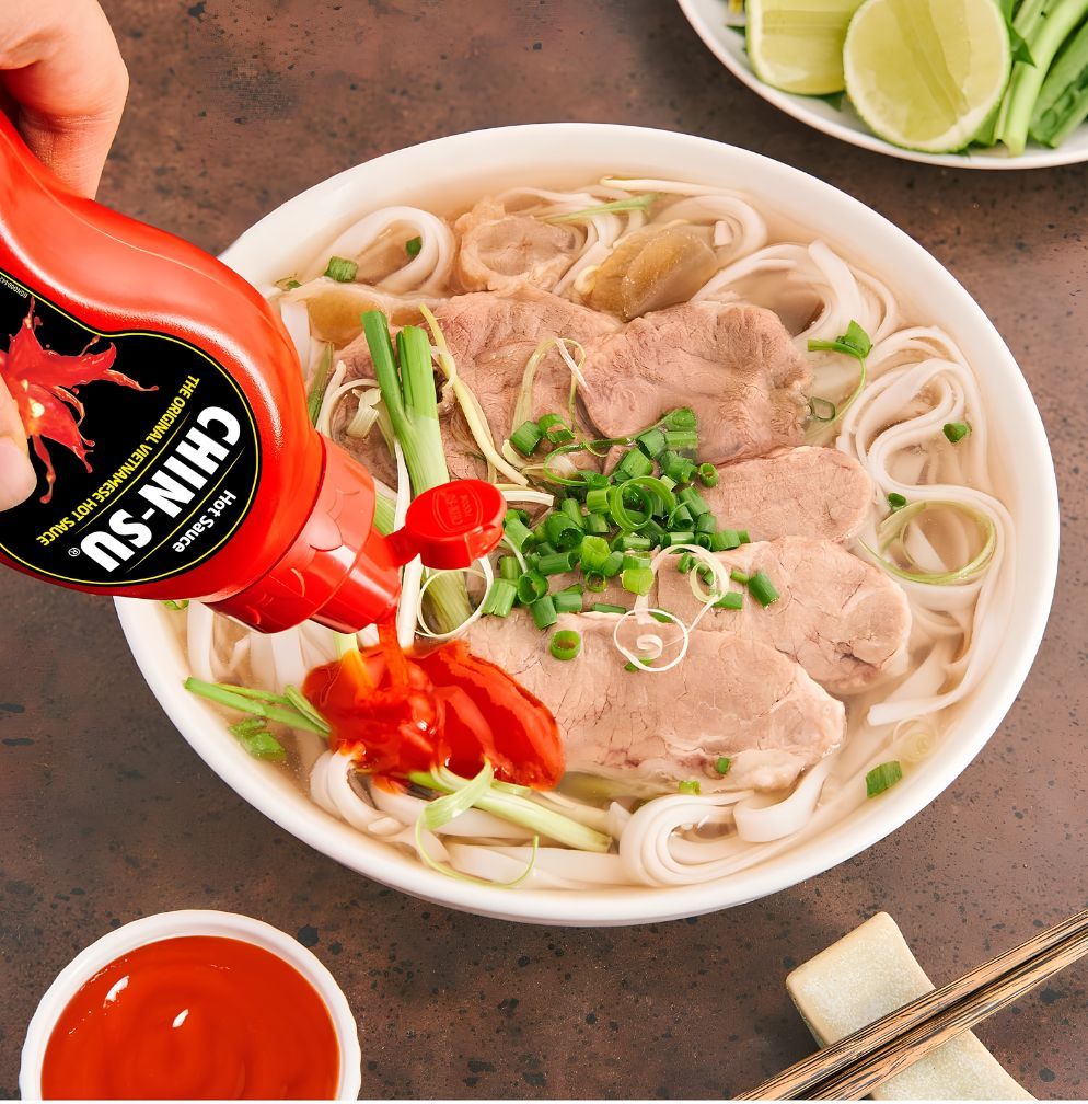 chin-su hot sauce original with pho