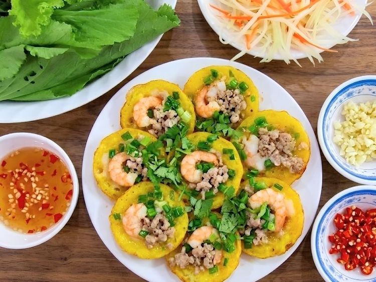 Vietnamese banh khot mini coconut pancakes recipe